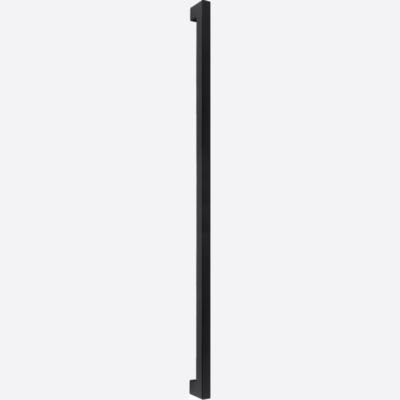 IRONMONGERY MANHATTAN HUDSON MATT BLACK 600 HANDLE HARDWARE PACK Add a statement to your internal door with our stylish matt black bar handle. This sleek design is also available in a longer style too! Please note, these handles are supplied as a double pack.